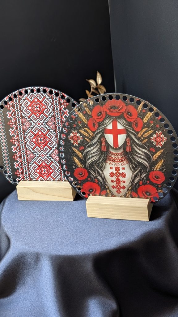 Шкіряні боковинки для сумки Мотанка і вишиванка — круглий обріз 20 × 18 см